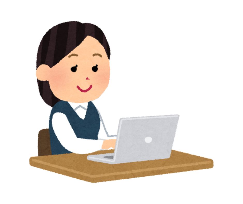 パソコンに向かって座る事務職員